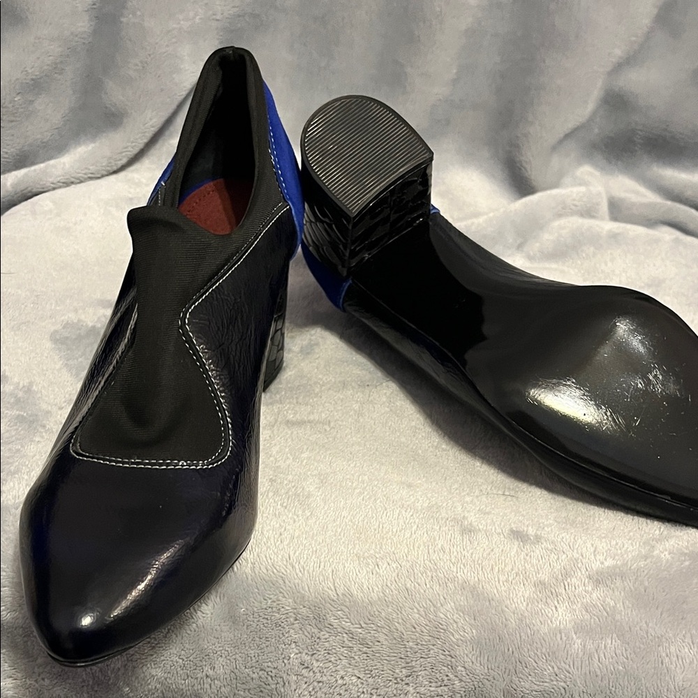 Girotti Elegant Black and Blue Women's Heels - Picture 4 of 4